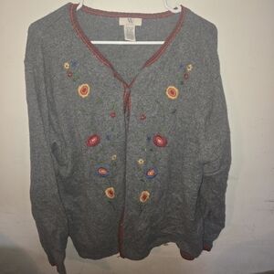 Embroidered Gray Sweater with Floral Accents 2X